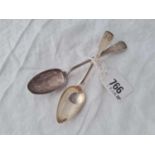 A Christening spoon, Sheffield 1899 and a tea spoon 1808, 31g