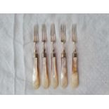 A set of five fruit forks with M.O.P handles, Sheffield 1903