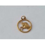 A small 9ct zodiac Taurus pendant 1g