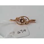 Antique Victorian 15ct marked scroll design brooch with pearl set flower