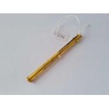 A DECORATIVE GOLD PEN/PENCIL BY R & S GARRARD AND CO 18CT GOLD – 24 GMS