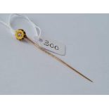 A gold and diamond topped stick pin – 1.4 gms