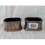 Pair of heavy trencher salts. 3” wide. London 1914. 167gms excl. BGLs