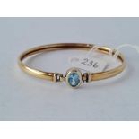 A bracelet set with blue topaz 9ct – 7.2 gms