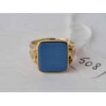 ANTIQUE 9CT SIGNET RING SET WITH SQUARE SARDONYX, SIZE U