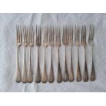 Set of 12 seafood forks with shell decoration. Sheffield 1905 by J D & S. 158gms