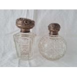 Two mounted scent bottles with cut glass bodies – 1 Birmingham 1905