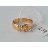 19. ANTIQUE VICTORIAN 18CT BUCKLE RING, HALLMARKED LONDON 1884, SIZE N