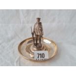 An ashtray the centre with a rifleman, 3.5" high, fully marked, London 1908 by G&S Company, 144g