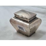 An oblong tea caddy with Bonbe sides – 3” wide – Birmingham 1901 – 115 g.