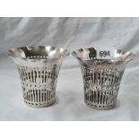 A pair of pierced baskets with wavy rims – 3.5” high – Birmingham 1904 – 148 g.