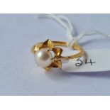 A vintage 18ct gold (tested) pearl ring size N 3.4 gms