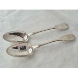 A pair of Newcastle table spoons, fiddle pattern, 1849 by DR, 138g