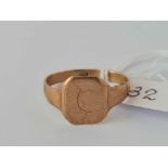 A signet ring 9ct size X 3 gms