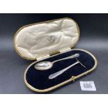 A plain boxed spoon and pusher, Sheffield 1927 by HA, 46g