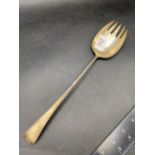 A similar fork with five prongs and feather edge, London 1910 by CW, 92g
