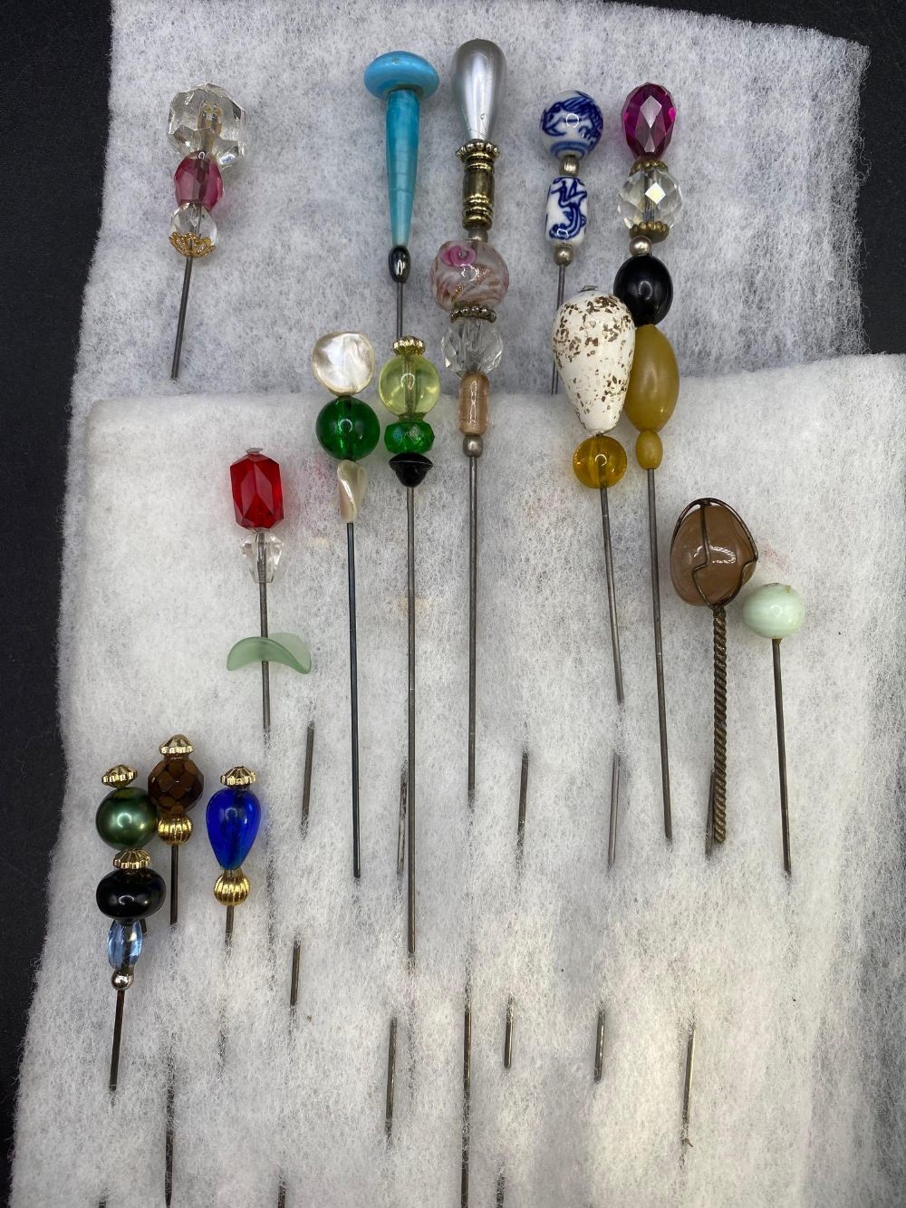 A quantity of assorted hat pins