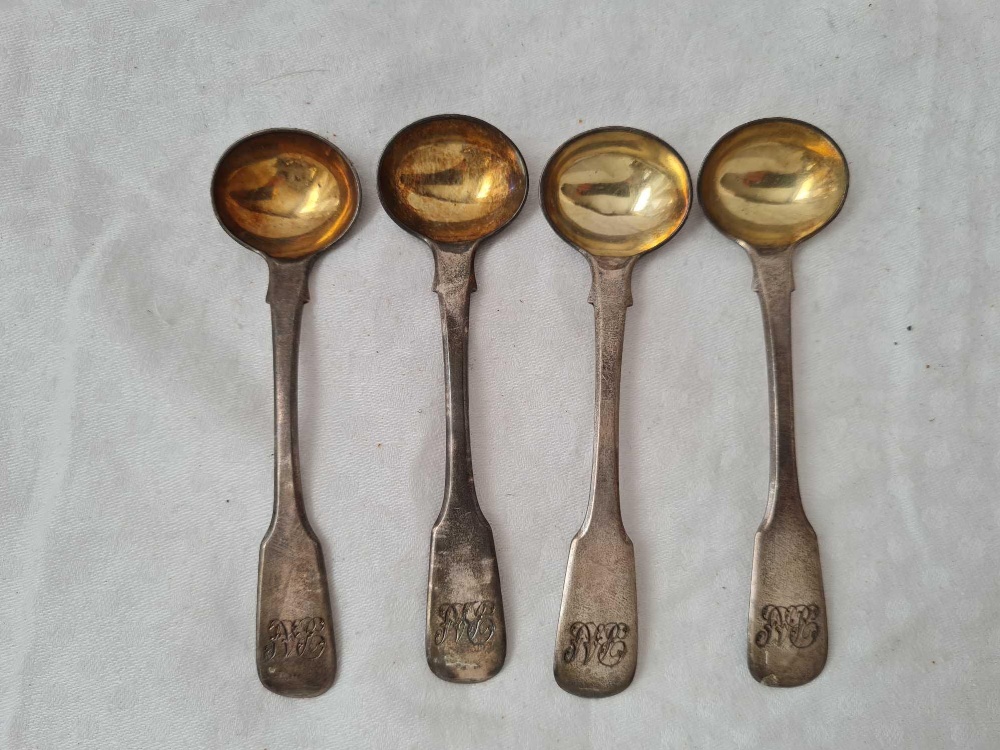 Set of four George III salt spoons fiddle pattern, gilt bowls. London 1814. by I P G P. 62 gms