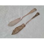 Two butter knives, one Birmingham 1894, 38g