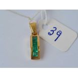 A four stone emerald pendant 18ct gold 2.4 gms