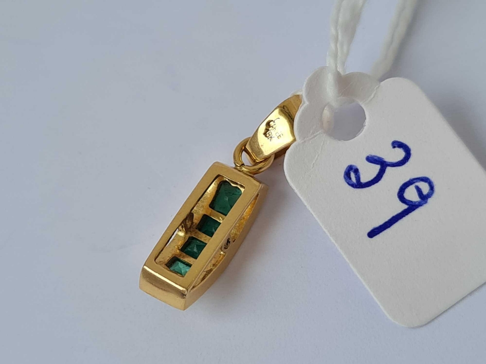 A four stone emerald pendant 18ct gold 2.4 gms - Image 3 of 3