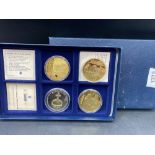Set of 4 gold plated coins William and Kate's wedding