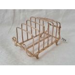 Georgian style toast rack with 7 wire divisions. 7 inch wide. Sheffield 1895 By H A. 220 gms