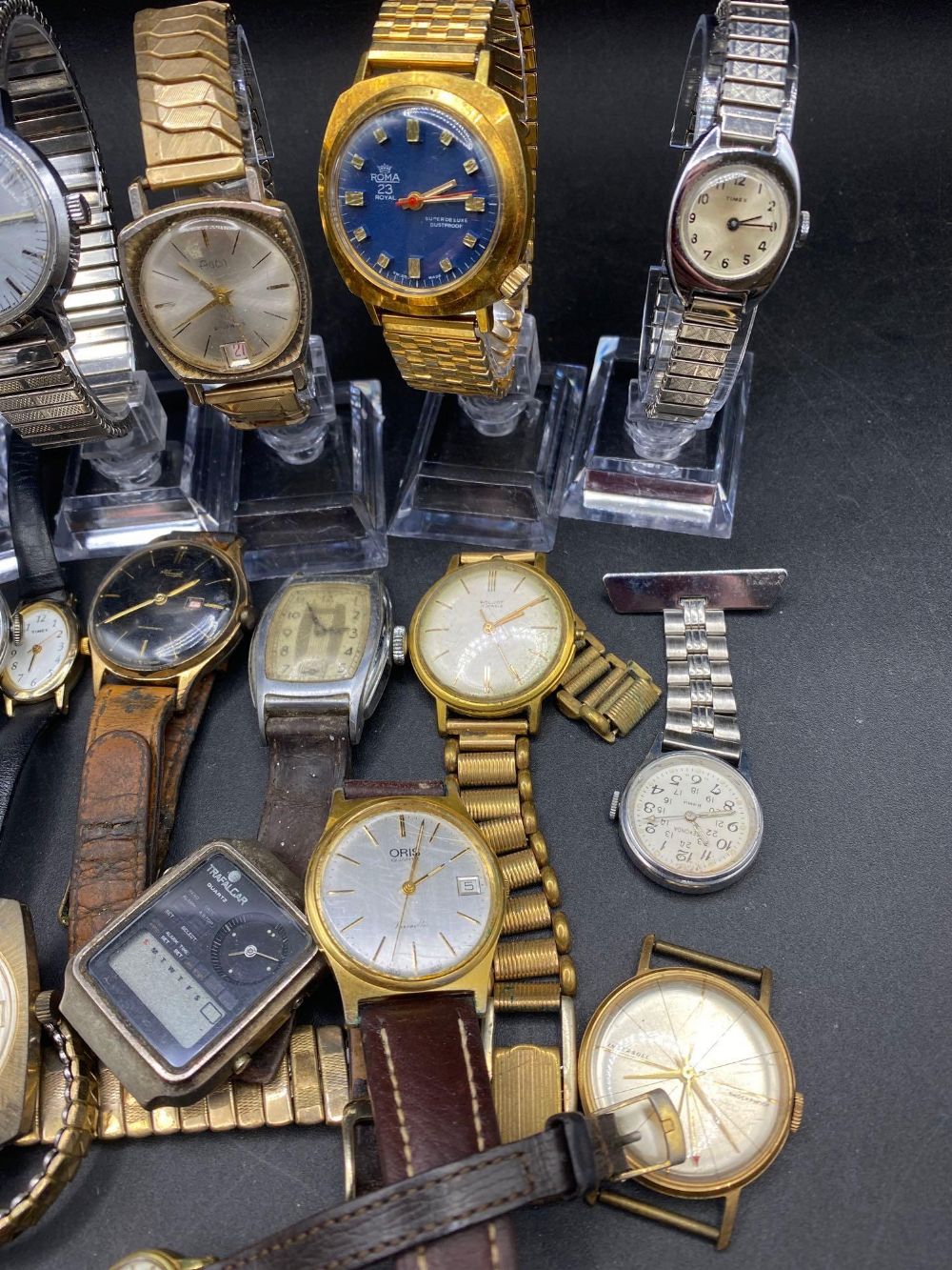 A bag of assorted wrist watches - Image 3 of 3