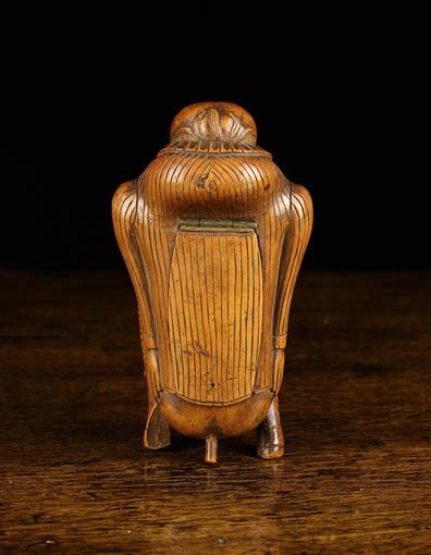 An 18th Century Carved Boxwood Scatological Snuff Box with dispenser. - Image 4 of 6