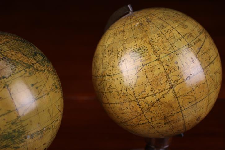 A Pair of 19th Century 5 inch (13 cm) Malby's Globes; Terrestial & Celestial, - Bild 3 aus 4