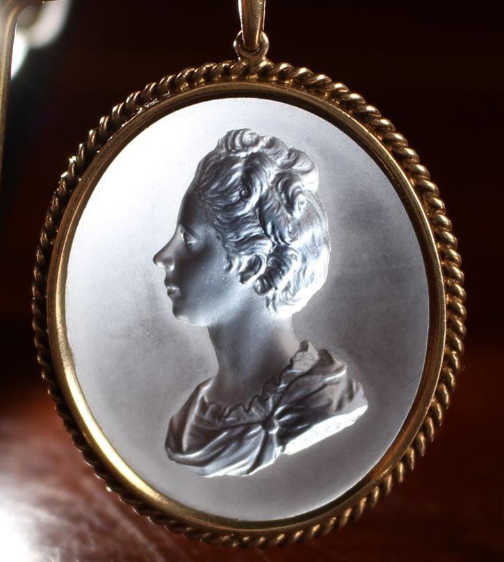 A Fine Quality Pressed Pale Blue Frosted Glass Cameo relief moulded with the portrait bust of a - Image 3 of 3