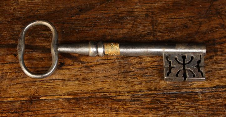Three Antique Keys: A Large 18th Century Ribbon top Steel Key with an intricately cut bit on a - Image 2 of 4