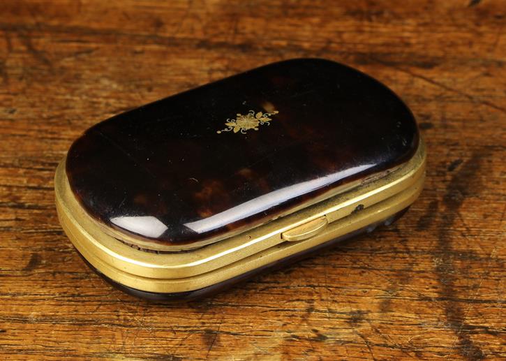 A Delightful 19th Century French Tortoiseshell Purse of rounded oblong cushion form inlaid with - Image 3 of 3