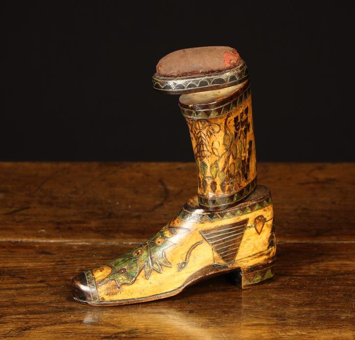 A Delightful 19th Century Folk Art Wooden Boot Last/Pin Cushion. - Image 3 of 4