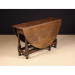 A Late 17th/Early 18th Century Oak Gateleg Table.