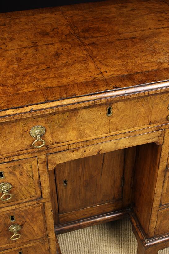 A Fine 18th Century Burr Walnut Veneered Kneehole Desk of Modest Proportions, - Image 2 of 2