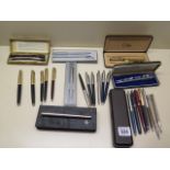 A collection of eleven Parker Pen ballpoint pens, 2 Parker fountain pens, a boxed Conway Stewart set