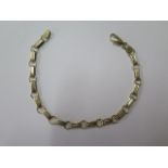 A 585 14ct yellow gold bracelet 20cm long, approx 11 grams, generally good