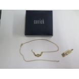 A hallmarked 9ct yellow gold Rennie Mackintosh design Carrick pendant and a necklace total weight