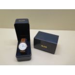 An Avia 9ct gold gents classic quartz wristwatch, boxed and working, in good order, 32mm case,