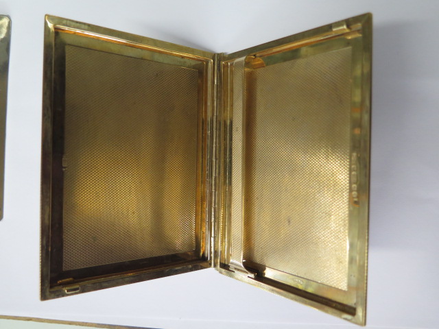 A hallmarked 9ct yellow gold cigarette / card case with sliding action , 11.5 cm by 8.5 cm 200gs - Image 3 of 4