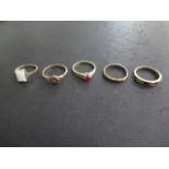 5 x 9ct gold rings ranging in size from K to P, total weight approx 10.6 grams