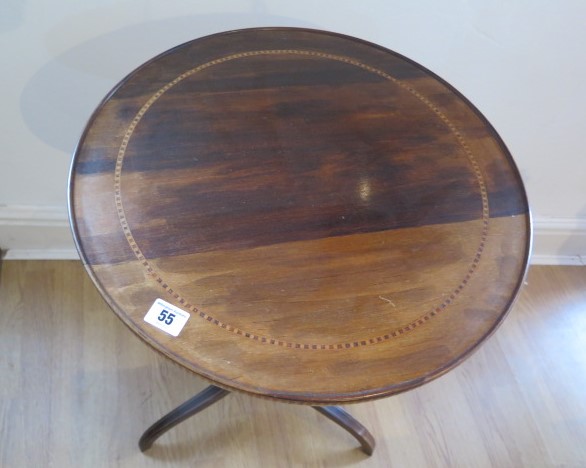 A pretty inlaid mahogany side / wine table on a turned column and tripod base, 70cm tall x 45cm - Image 2 of 3