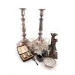 A mixed lot, comprising silver items, a modern silver oil and vinegar frame, by The Harrow School of