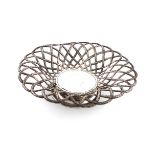 An Edwardian silver basket, by S. Glass, Birmingham 1906, circular form, intertwined basket weave