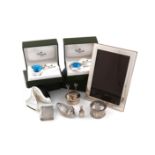 A mixed lot, comprising silver items: a small duck, modelled in a swimming position, a box