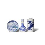 A SMALL COLLECTION OF JAPANESE PORCELAIN PIECES MEIJI AND LATER, 19TH AND 20TH CENTURY The tallest