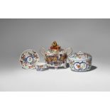 A SMALL COLLECTION OF JAPANESE ARITA PORCELAIN PIECES EDO PERIOD, 18TH CENTURY The first a double-