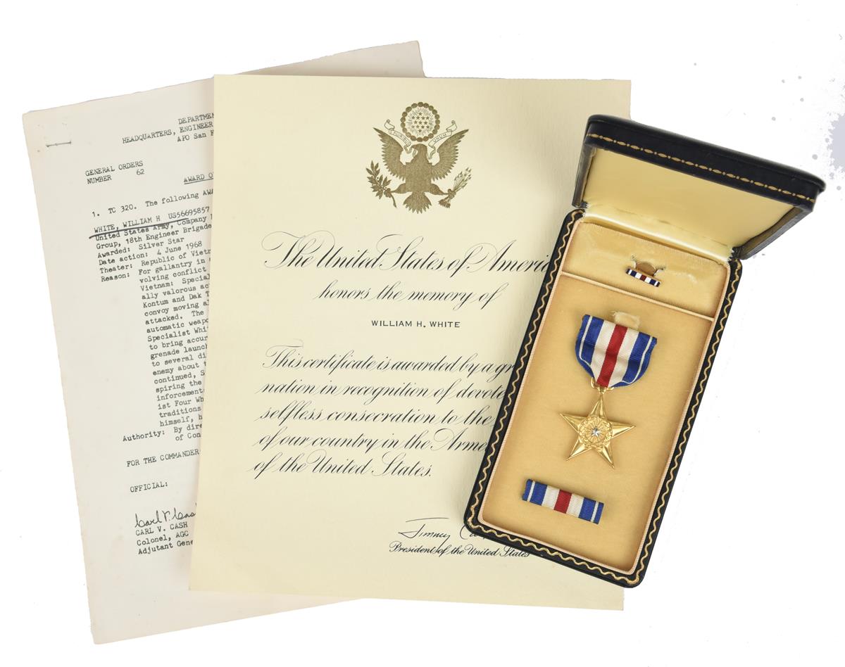 United States of America: the Vietnam War Silver Star Medal attributable to Specialist William H. - Image 2 of 3