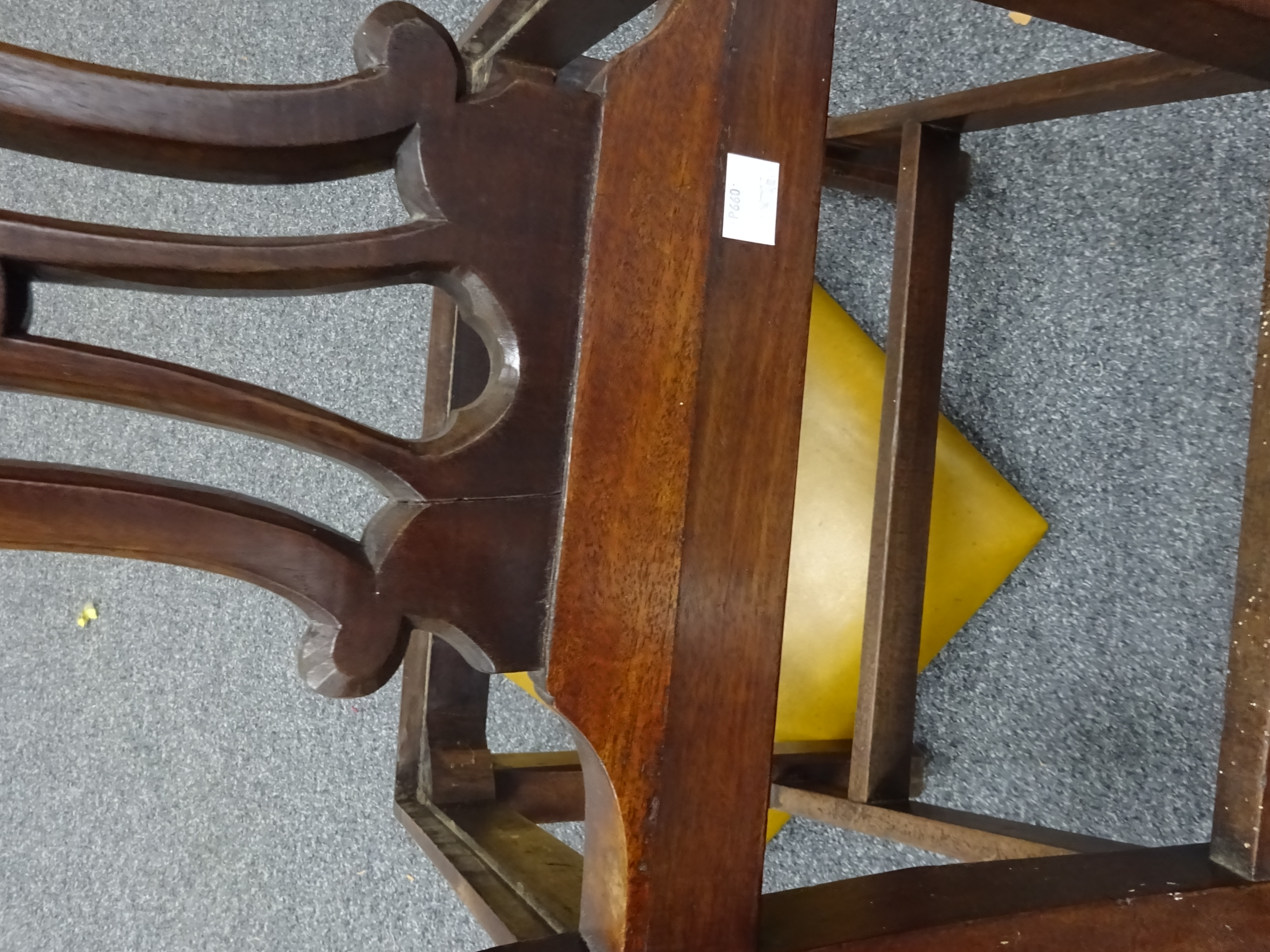 A SET OF SIX EARLY GEORGE III MAHOGANY DINING CHAIRS CHIPPENDALE PERIOD, C.1760-70 each with a - Bild 27 aus 73